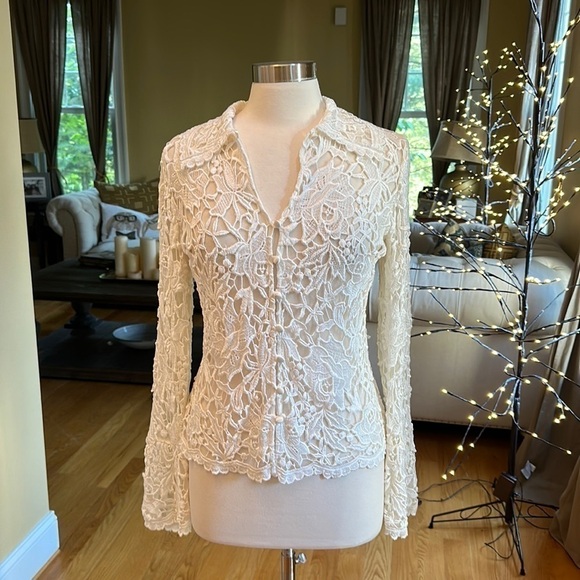 Cream Lace Blouse Bell Sleeve Medium - Picture 1 of 9